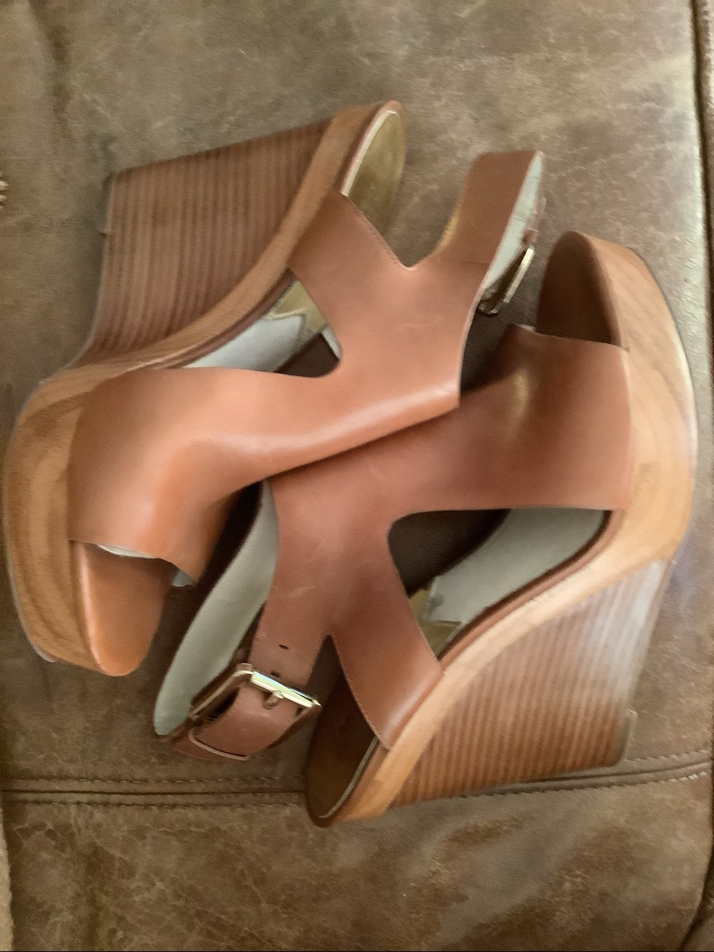 Michael Kors Josephine Leather Wedge Sandals Size 7.5 - Picture 8 of 11